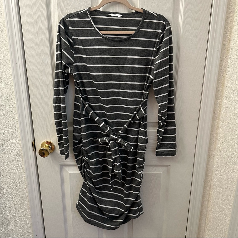 Women’s Maternity Dress Size L